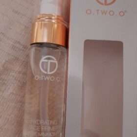 O.TWO.O Hydrating & Pore Minimising Face Primer photo review