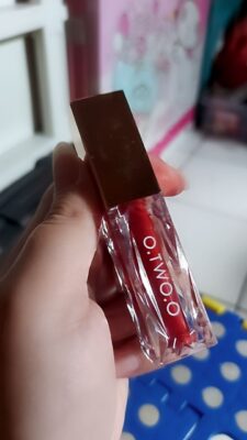 O.TWO.O CLEAR CRYSTAL BERRY LIP GLOSS photo review