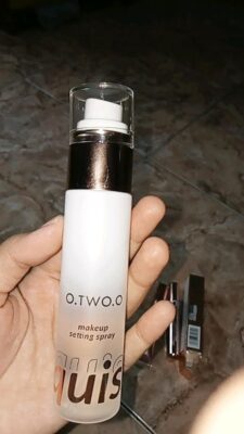 O.TWO.O Fine Mist Makeup Setting Spray photo review