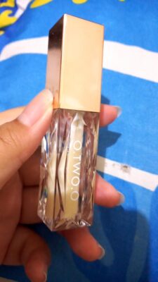 O.TWO.O CLEAR CRYSTAL BERRY LIP GLOSS photo review