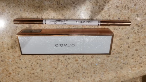 O.TWO.O Delicate Waterproof Eyeliner photo review