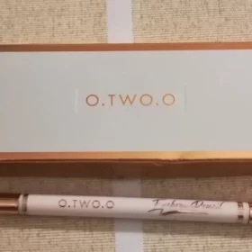 O.TWO.O Delicate Waterproof Eyeliner photo review